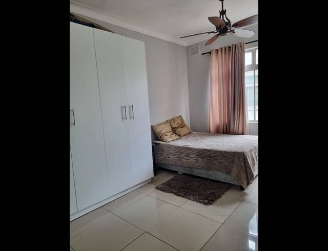 2 BEDROOM APARTMENT FOR SALE IN GLENWOOD